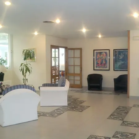Diamant Apartahotel 4*